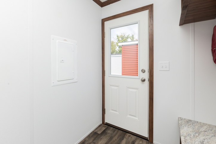 Blazer Select 28483E | 3 bedroom, 2 bathroom, 1280 sqft home. Built by Cavco - Clarion in Shippenville, PA.