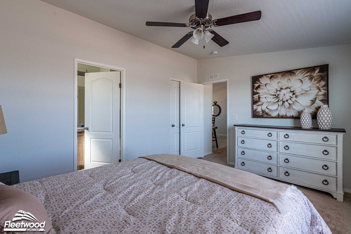 Canyon Lake 24443X | 3 bedroom, 2 bathroom, 1026 sqft home | Built by Cavco - Riverside in Riverside, CA.