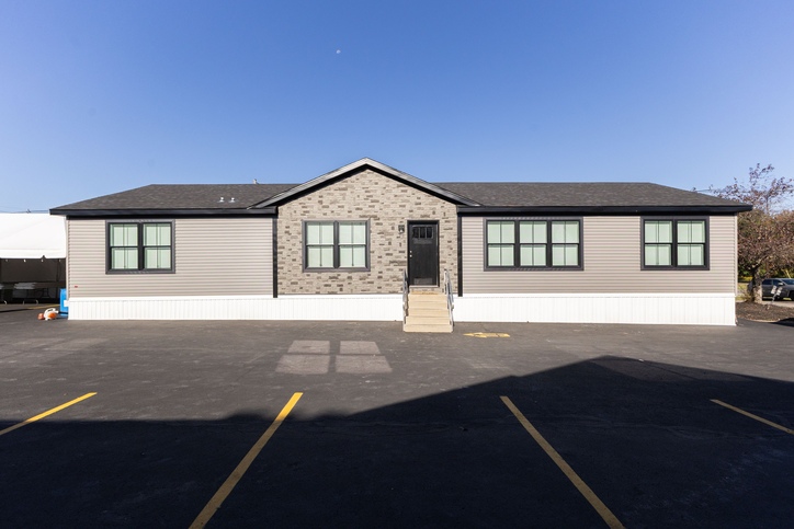 Eastland Concepts 28563L | 3 bedroom, 2 bathroom, 1493 sqft home. Built by Cavco - Shippenville in Shippenville, PA.