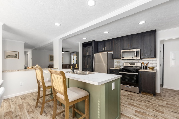 Eastland Concepts 28563L | 3 bedroom, 2 bathroom, 1493 sqft home. Built by Cavco - Shippenville in Shippenville, PA.