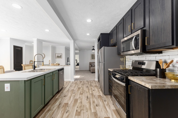 Eastland Concepts 28563L | 3 bedroom, 2 bathroom, 1493 sqft home. Built by Cavco - Shippenville in Shippenville, PA.