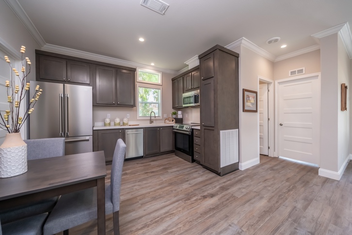 The Chariot 24442A | 2 bedroom, 2 bathroom, 946 sqft home | Built by Cavco - Ocala in Ocala, FL.
