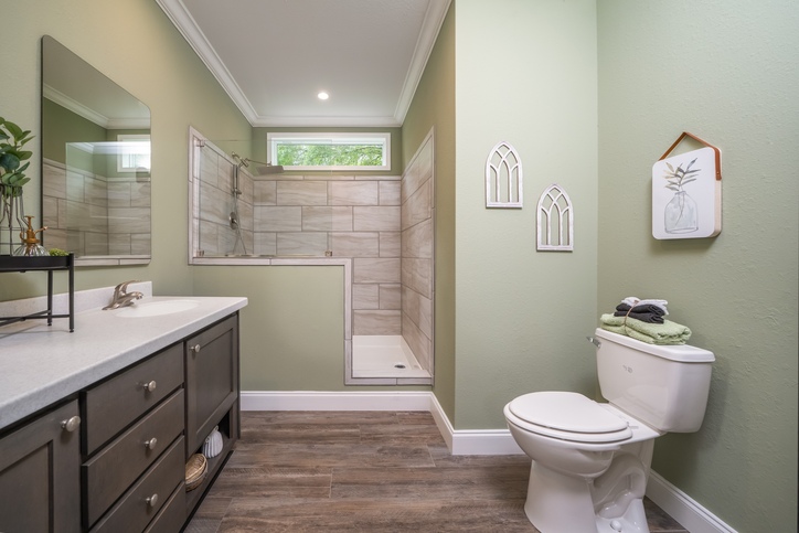 The Chariot 24442A | 2 bedroom, 2 bathroom, 946 sqft home | Built by Cavco - Ocala in Ocala, FL.