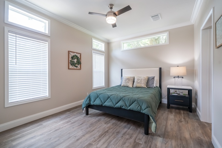 The Chariot 24442A | 2 bedroom, 2 bathroom, 946 sqft home | Built by Cavco - Ocala in Ocala, FL.