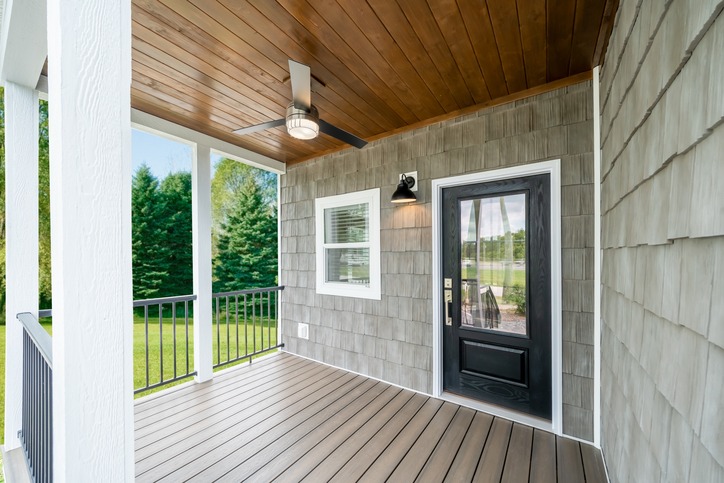 The Chariot 24442A | 2 bedroom, 2 bathroom, 946 sqft home | Built by Cavco - Ocala in Ocala, FL.