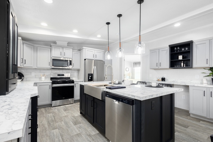 Eastland Concepts 28563K | 3 bedroom, 2 bathroom, 1493 sqft home. Built by Cavco - Shippenville in Shippenville, PA.