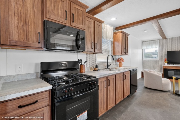 Malibu 14662F | 2 bedroom, 1 bathroom, 880 sqft home. Built by Cavco - Clarion in Shippenville, PA.