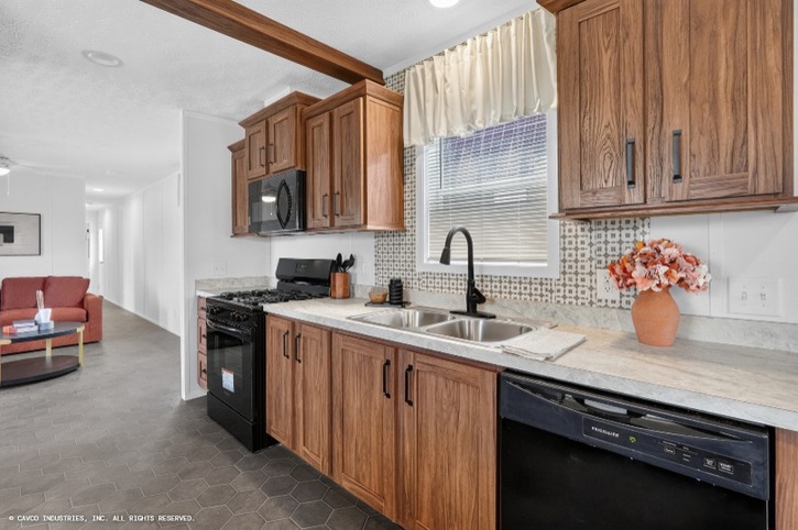 Malibu 14662F | 2 bedroom, 1 bathroom, 880 sqft home. Built by Cavco - Clarion in Shippenville, PA.
